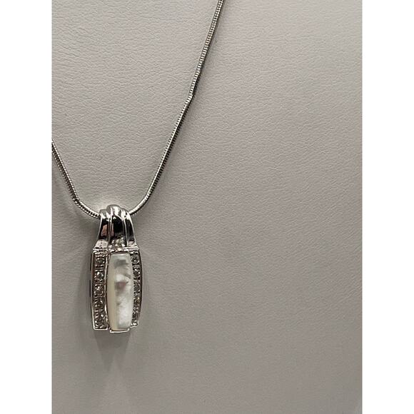 Ross Simon’s Sterling Silver Mother of Pearl Bar Pendant Necklace Earring Set - Picture 14 of 15